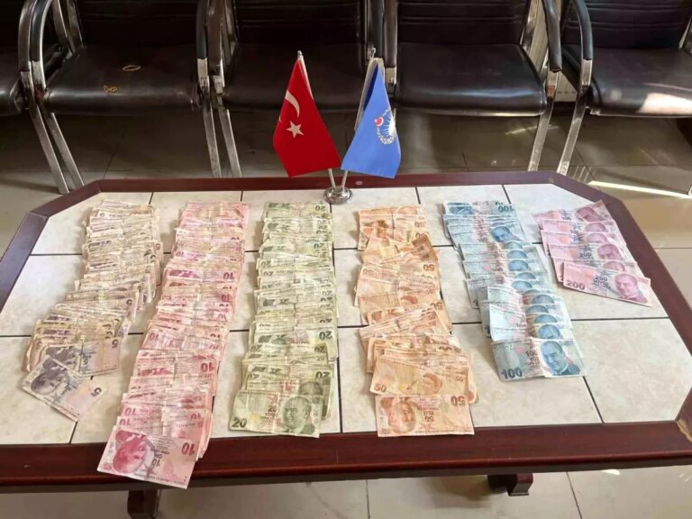 yozgatta-dilenciden-7-bin-420-lira-cikti-lHEddDBn.jpg