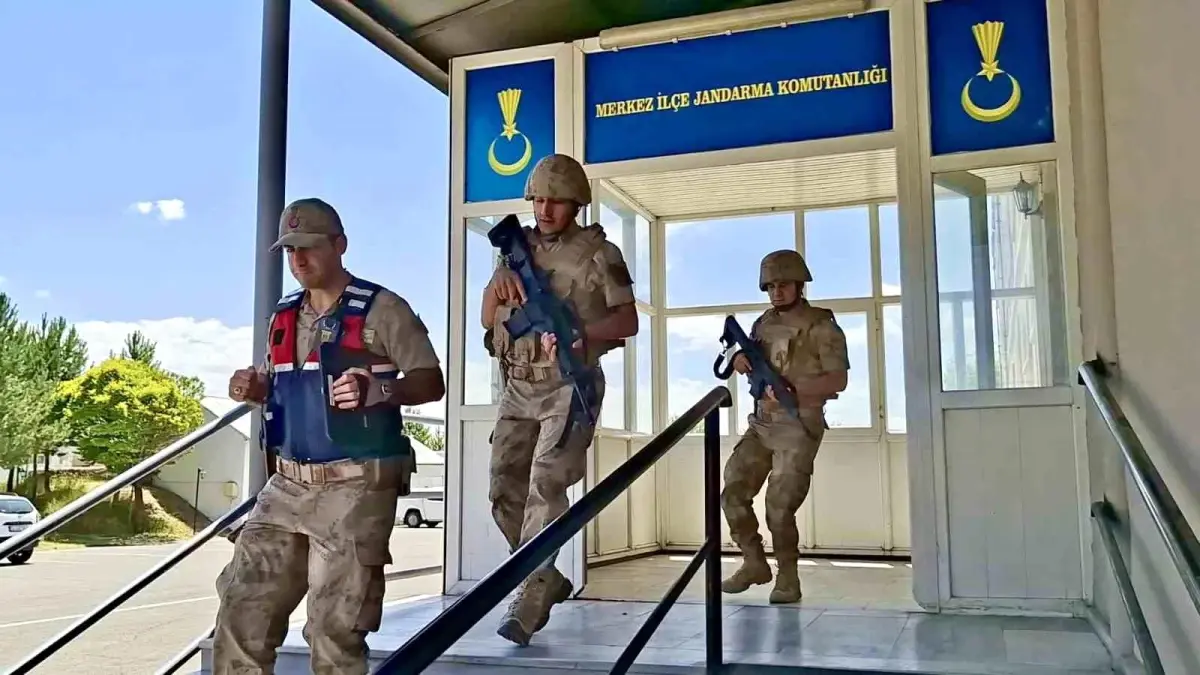 agri jandarmaya tablet destegi bbr8pUEl