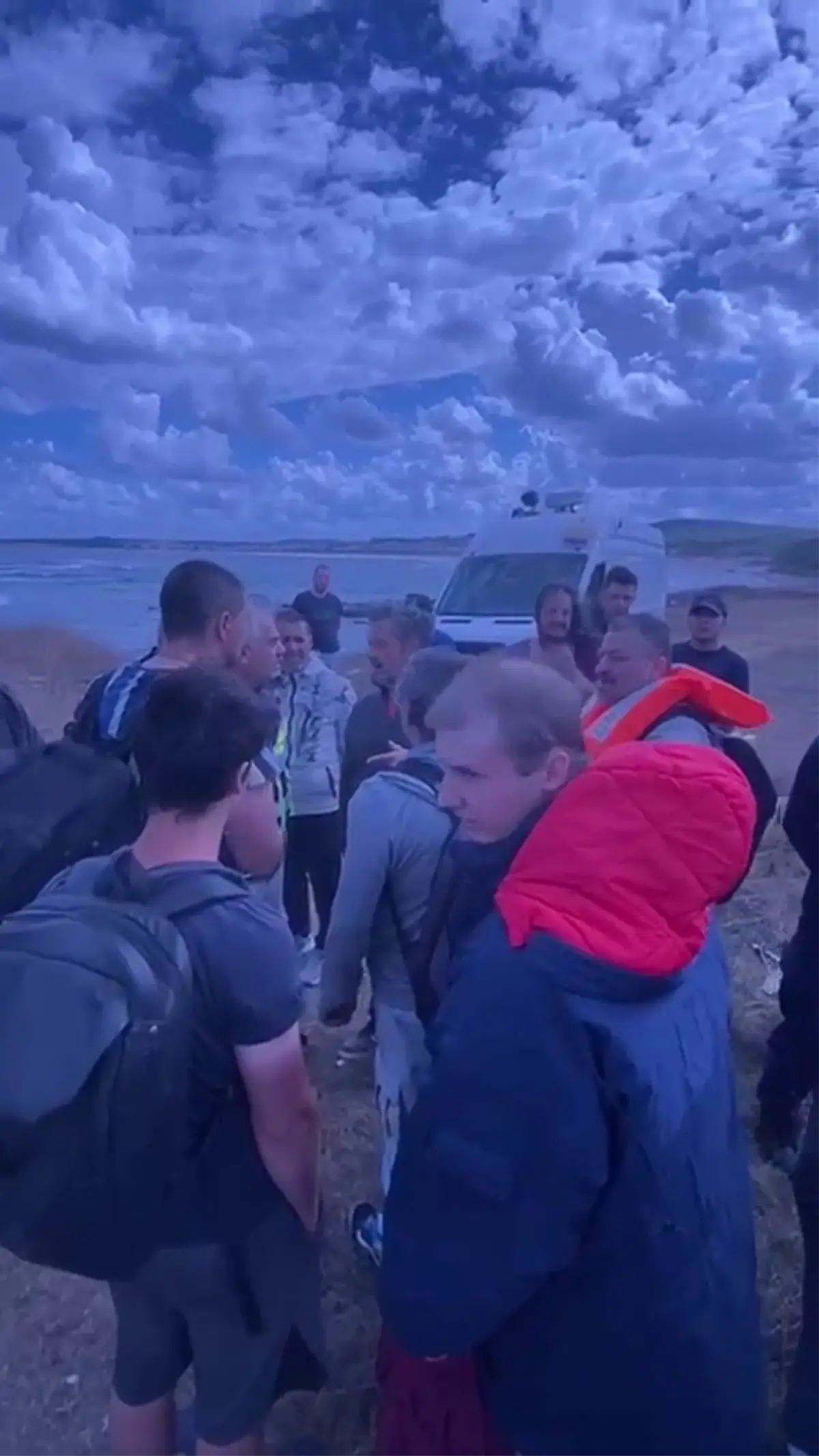 gemi karaya oturdu murettebat tahliye edildi L9ktqidb