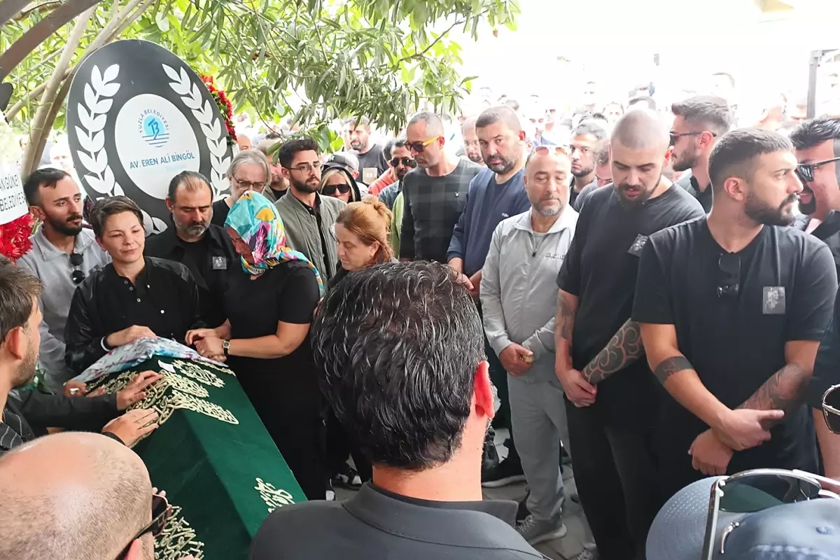 gullu son yolculuguna ugurlaniyor OANE2Vln