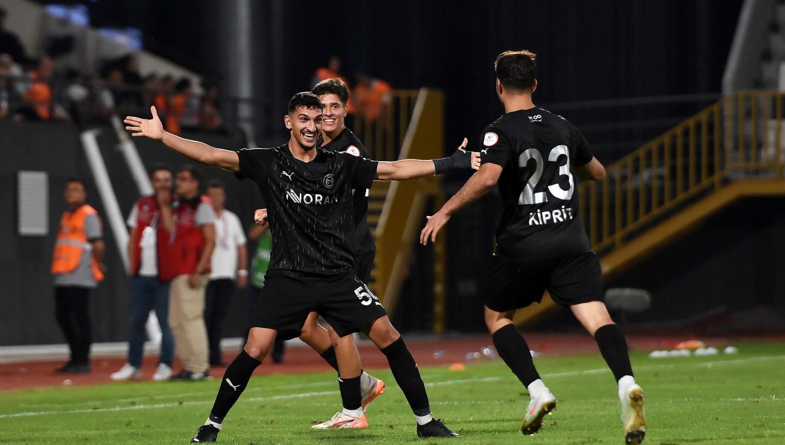 manisa fknin konugu esenler erokspor ruKD5M3A