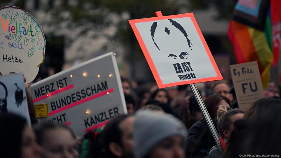 almanya merzin goc aciklamasi kimi niye ofkelendirdi xARCrBxd.jpg