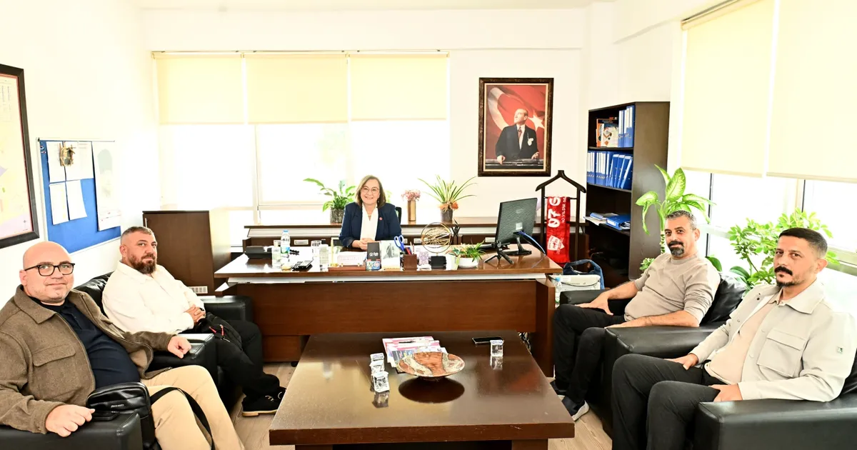 kktc heyeti muratpasada 23HRYDcf.webp