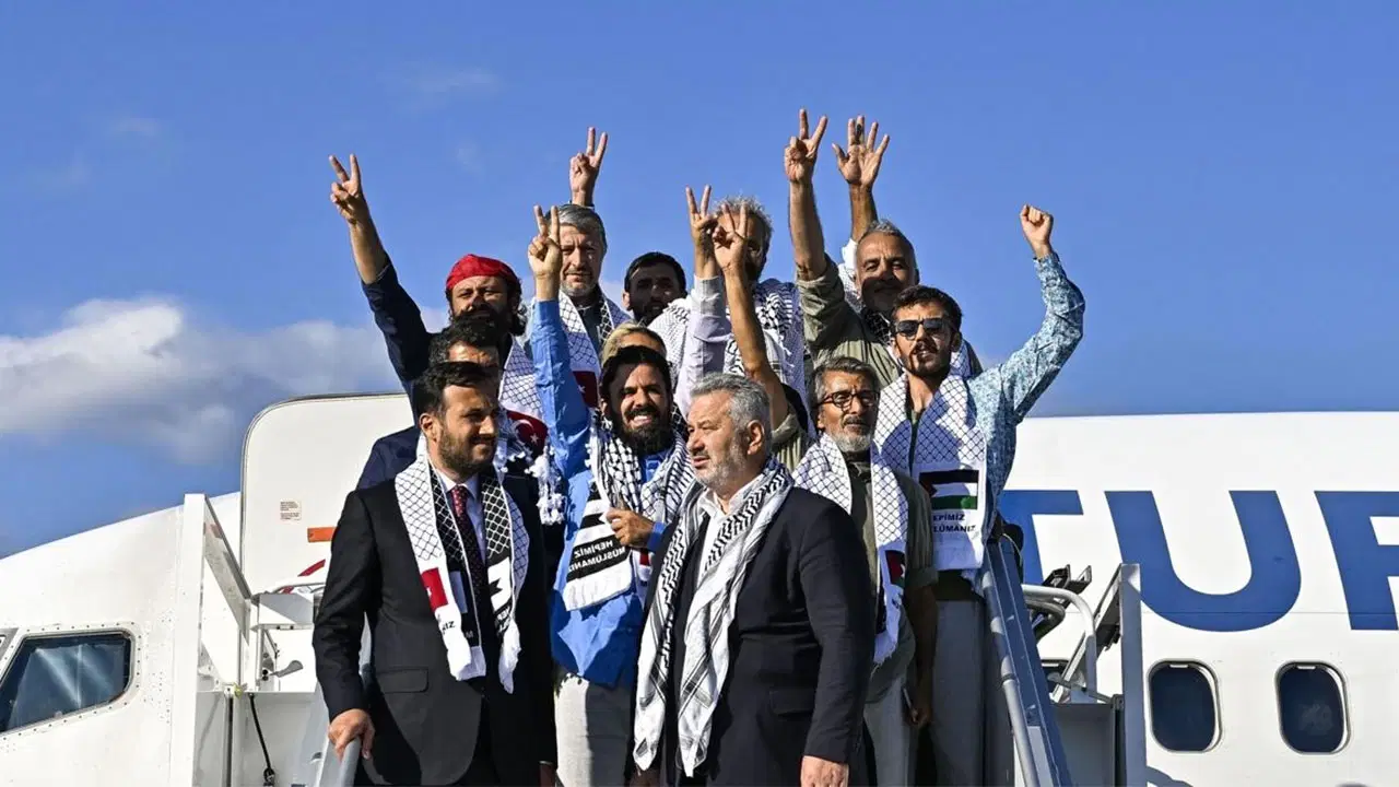 selcuk ozdag aktivistleri karsilamaya gelen ak parti heyetinin varligi samimi degil kPO3FqgW