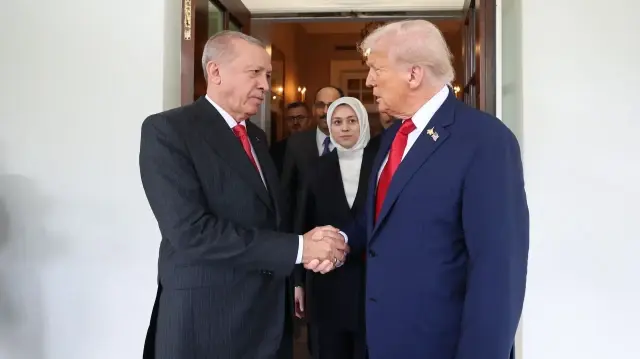 trump erdogan ile konustum deyip uyurdu gazzede anlasma icin cok onemli bir asama kaydedildi aeweH2ES