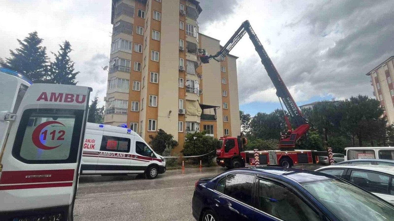 Denizli’de Yıldırım Düşmesi: İki İşçi Yaralandı
